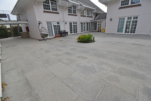Patio- click for photo gallery